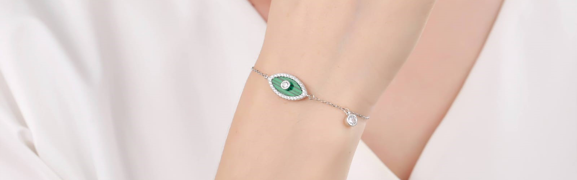Berry-Silver-1920x600